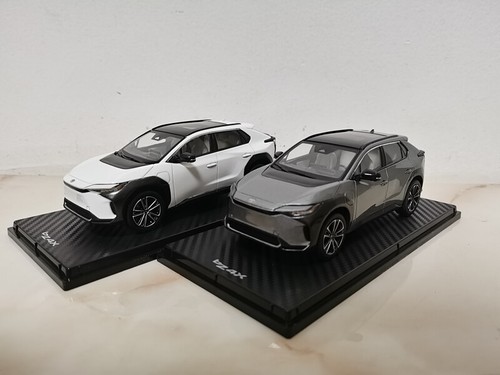 楽天市場】TOYOTA特注 1/18 トヨタ bZ4X (プレシャスメタル