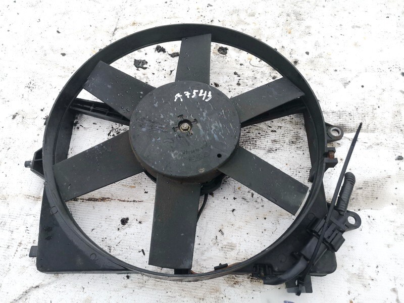 82401 Le Ventilateur Du Radiateur 8240157 For Rover 600-Series 199 Frf1488819-50