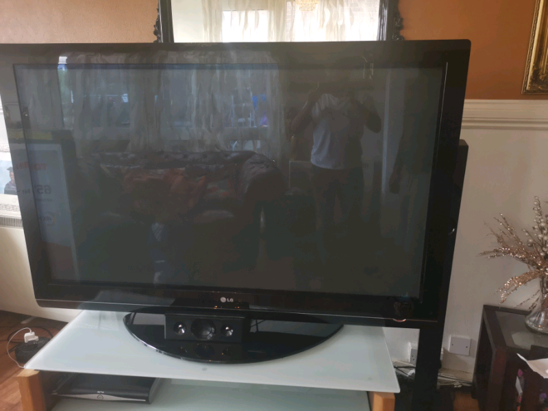 LG 60 inch tv in Surrey Quays, London Gumtree