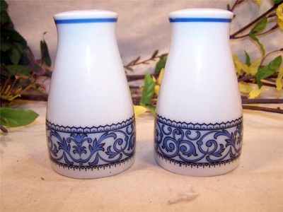 Vintage Noritake CIELITO LINDO 2151 Salt and Pepper Shakers