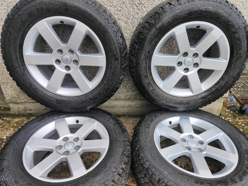 19 inch 5x120 genuine Land Rover Defender L663 alloy wheels in