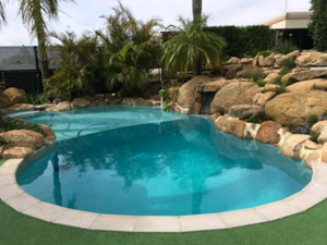 fiberglassing a pool