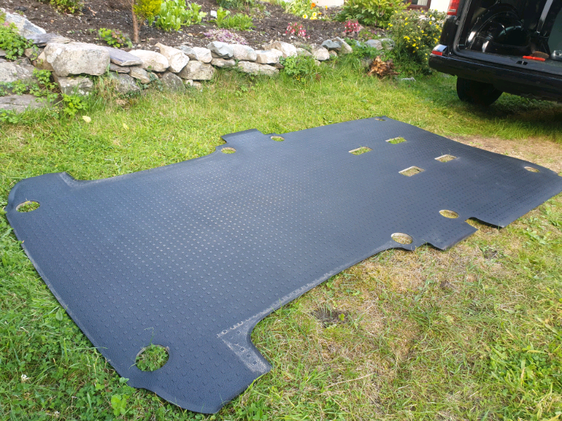 VW Transporter T6/T5 LWB Kombi Insulated Rubber/Foam Rear Floor Coveri