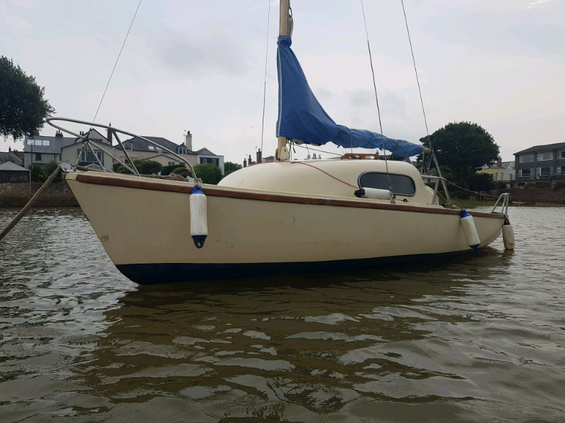 19ft sailing yacht Westerly Nimrod with outboard and trailer in