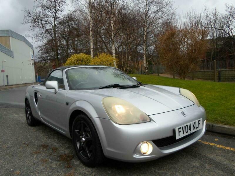 2004 toyota mr2