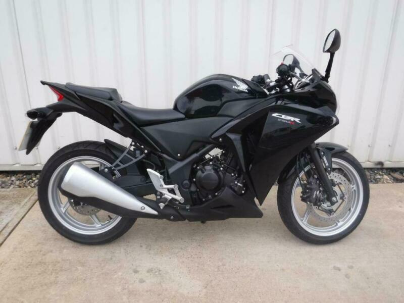 Honda cbr 250 ra