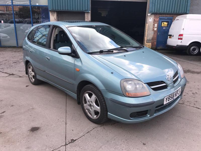 Nissan almera tino 2001
