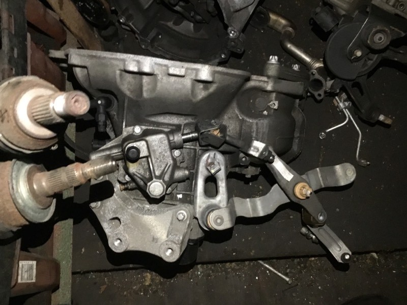 Vauxhall Astra j 1.6 5 speed Manual gearbox f17 done 33k 0916 in