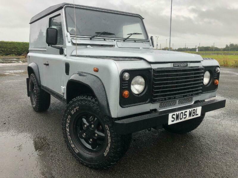 Land rover defender 2005