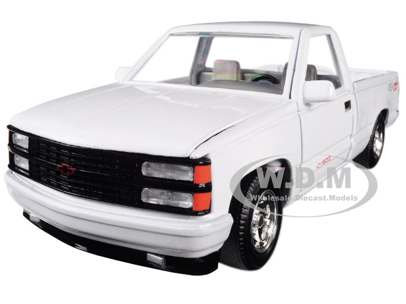 1/24 シトロエン C15 ピックアップ 1982 (ホワイト) 1992 CHEVROLET 454 SS PICKUP TRUCK WHITE 1/24 DIECAST MODEL