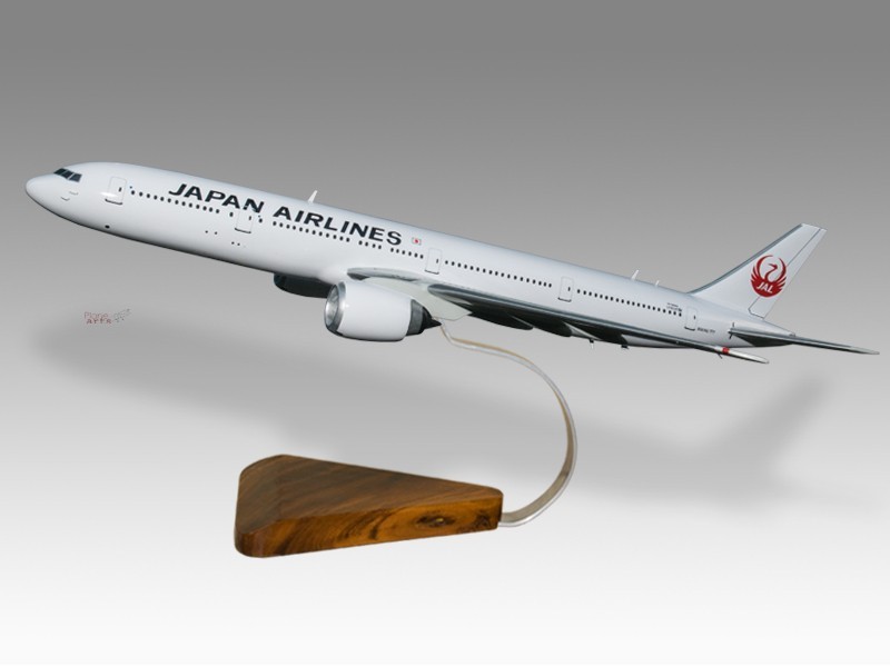 Boeing 777-300ER Japan Airlines JAL Mahogany Wood Handmade Desk Airplane Model