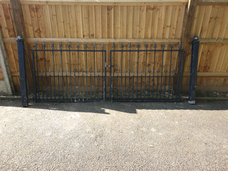 Galvanized painted gates good quality in AshbydelaZouch