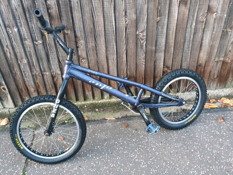 Onza Comp Trials Bike Trick style Bmx jump track bicycle in