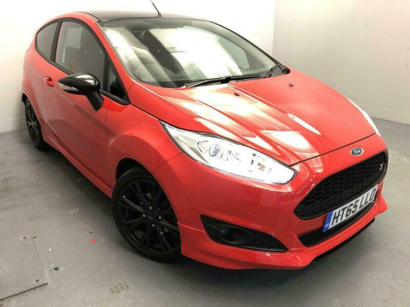 Ford fiesta red