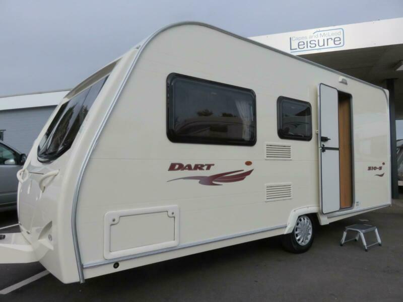 2008 AVONDALE DART 5105 LIGHT WEIGHT 5 BERTH CARAVAN IN LOVELY