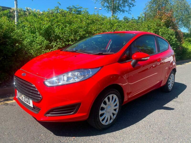 Ford fiesta red