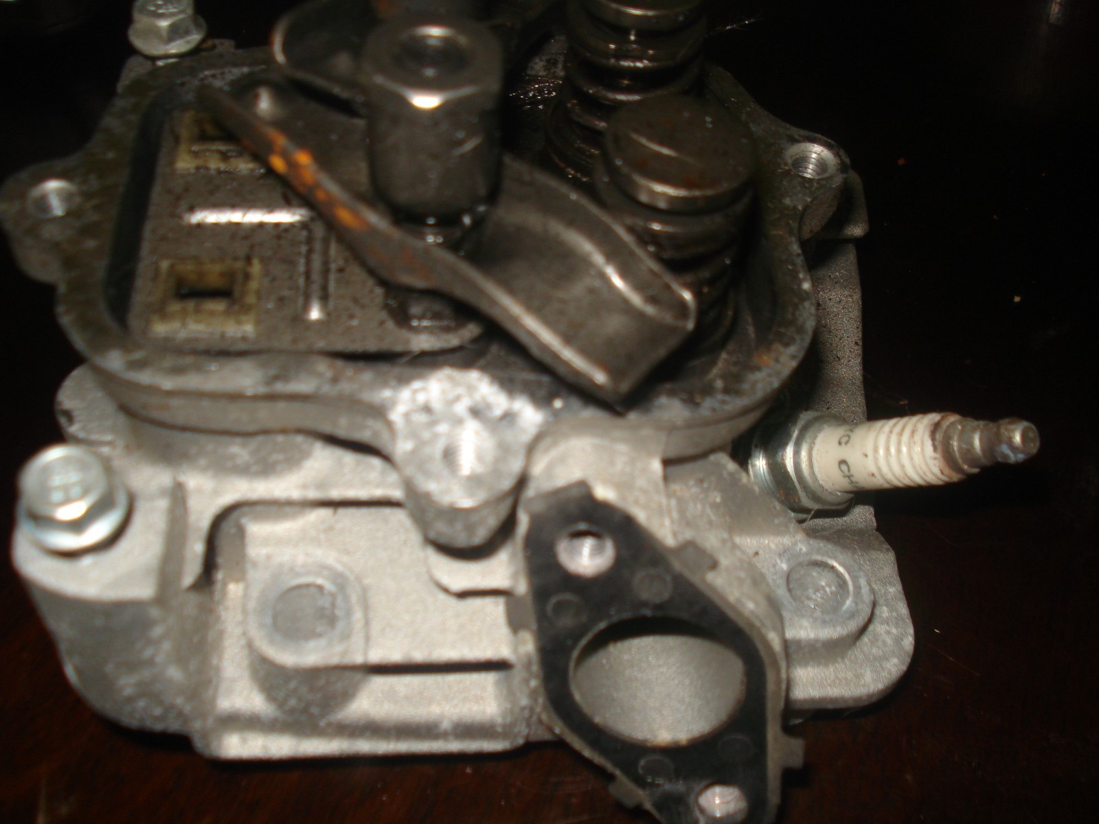 Cylinder head Briggs & Stratton 030550 Home Series 3500 Watt Portable Generator