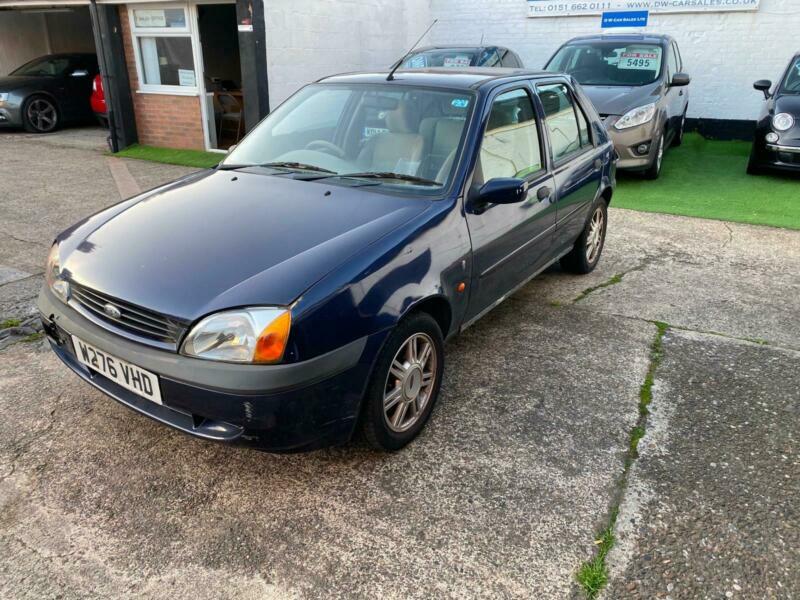 Ford fiesta 2000