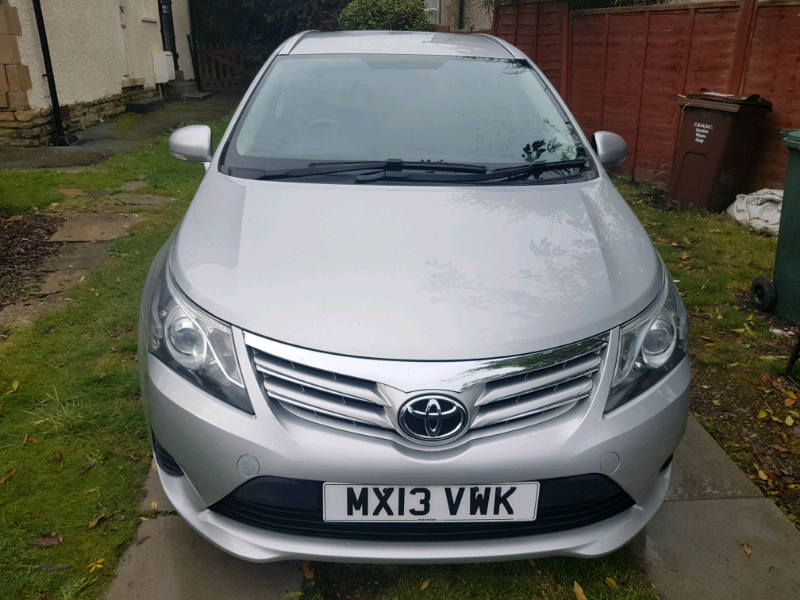 Toyota avensis 2013