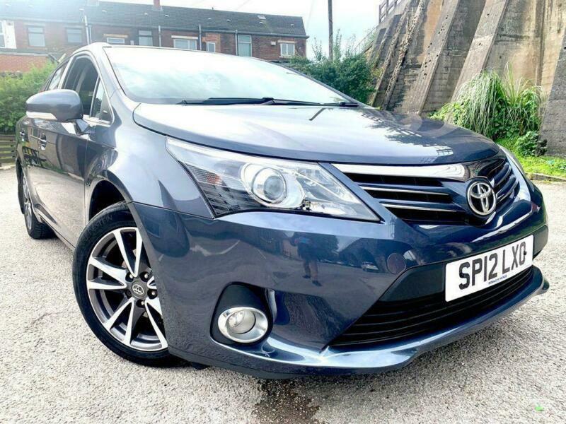 Toyota avensis 2012