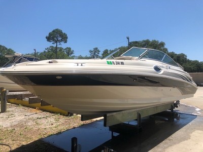 2004 Sea Ray 270 Sundeck