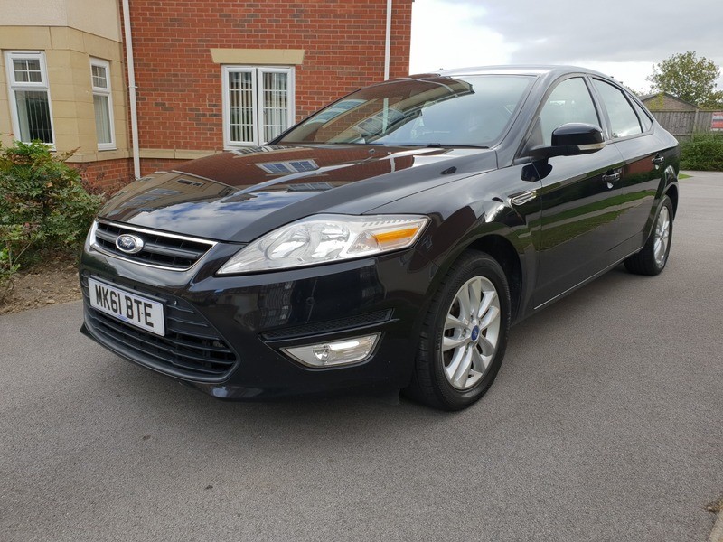 Black mondeo ford