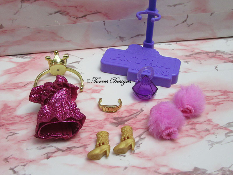 New Barbie Extra Minis 8 Doll Outfit and Accessories for Gif
