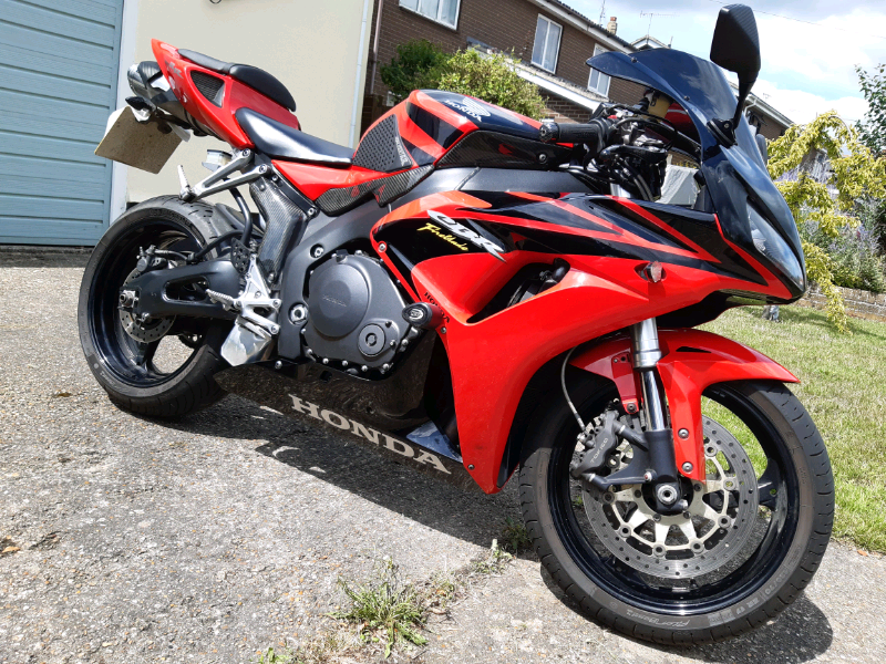 Honda cbr1000rr 2006 характеристики