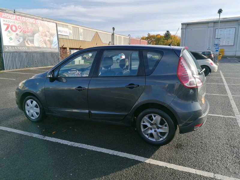 Renault scenic 2011