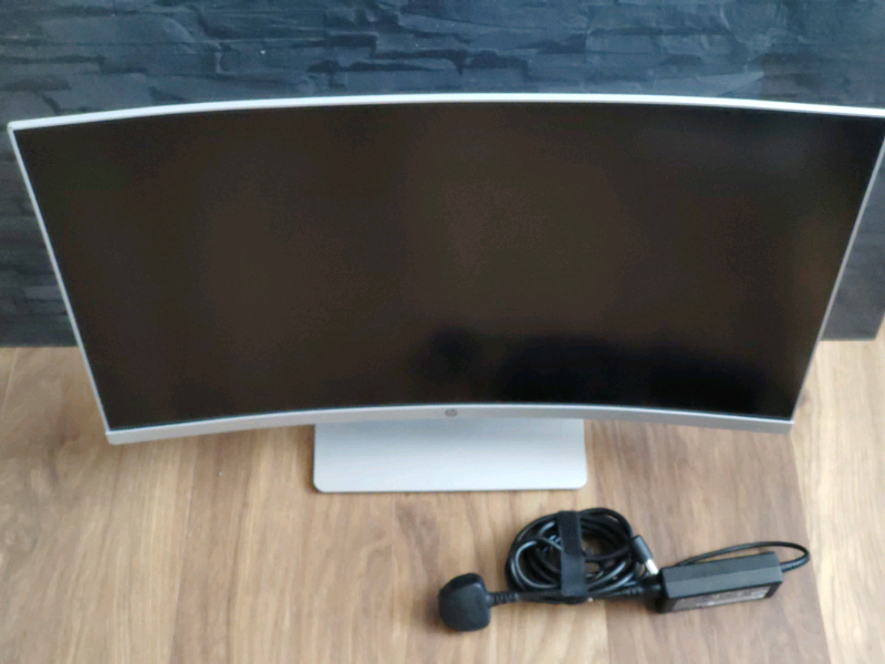 HP Curved Monitor 27 Inch FULL HD Excellent Condition in Aberdeen Gumtree