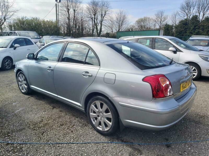 Toyota avensis 2007 года