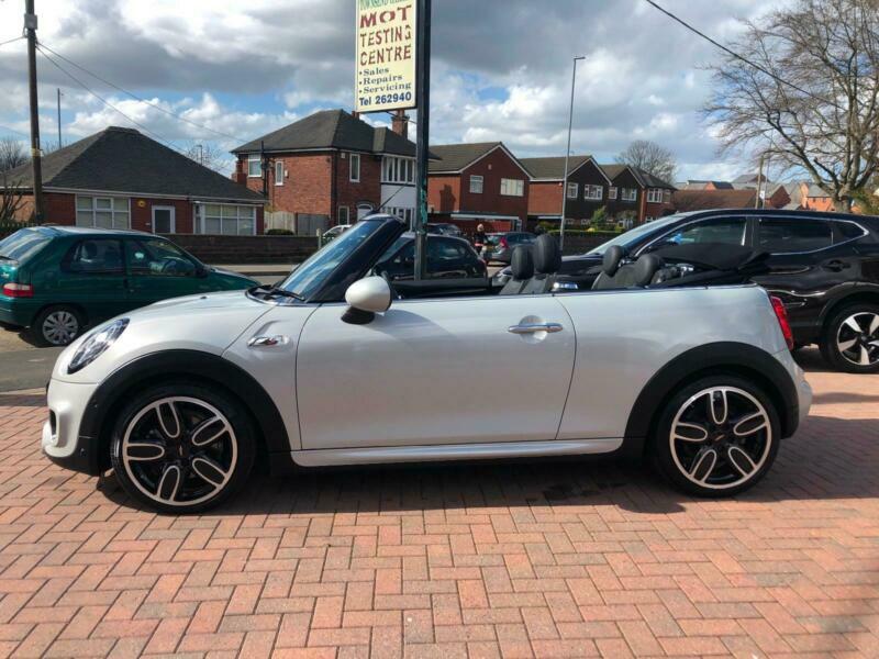 Mini Cooper S convertible automatic in StokeonTrent, Staffordshire