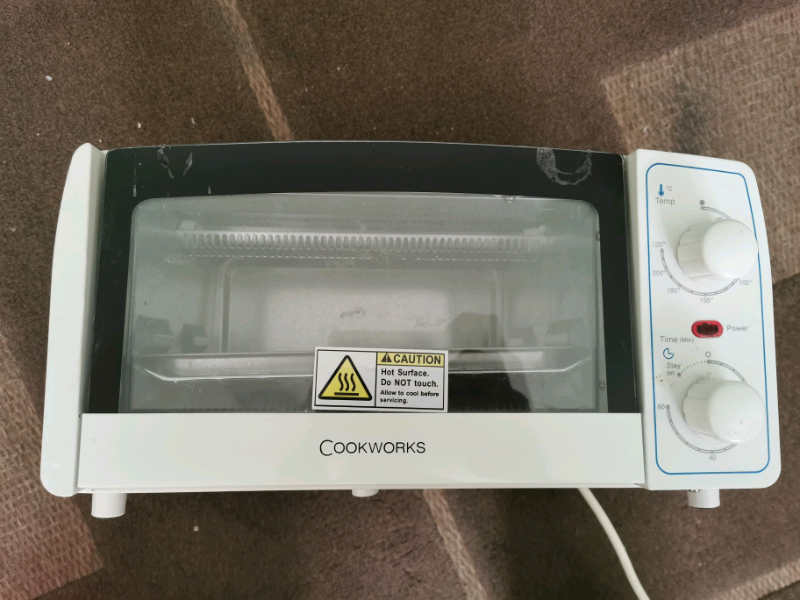 Cookworks Toaster Oven Grill in Leeds City Centre, West Yorkshire