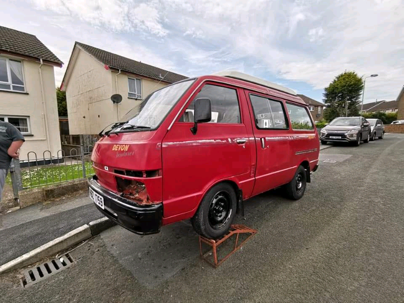 Nissan vanette 1990