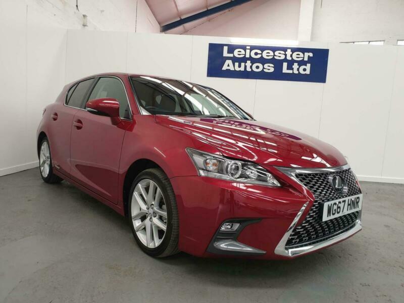 Lexus ct200h luxury