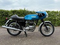 1966 Triumph T120 BONNEVILLE TRUXTON REPLICA  PETROL Manual