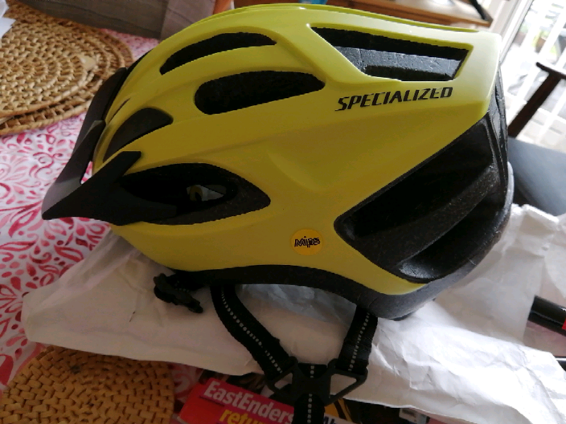 Brand New Helmet For Sale Bicycle Parts And Accessories Gumtree Australia Manningham Area Bulleen 1262124967