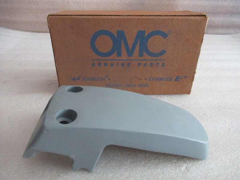 A19E Evinrude Johnson OMC 323108 0323108 Lower Mount Housing OEM New Boat Parts