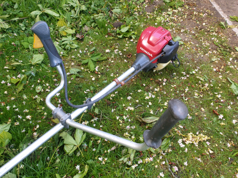 Honda UMK425E grass strimmer/brush cutter in Bournemouth, Dorset