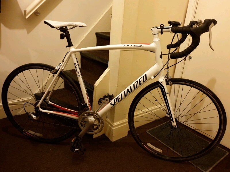 Specialized Allez Road Bike, 61cm frame, Carbon Forks, Excellent