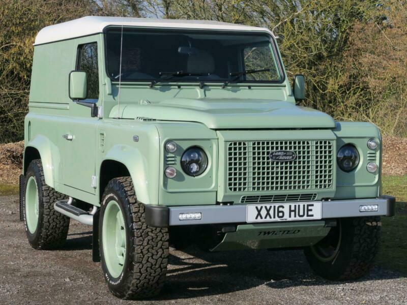 2016 Land Rover Defender 90 Hard Top 2.2TDCi 122 Heritage 6Spd Twisted