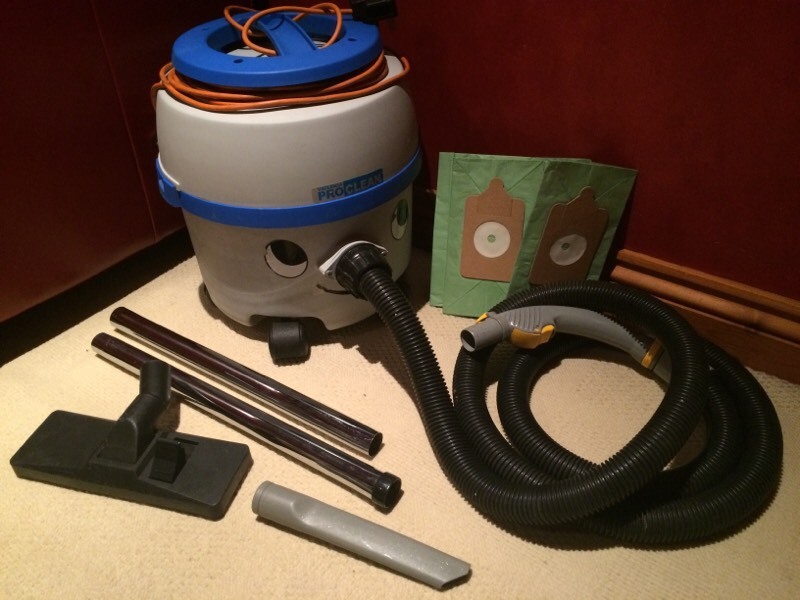 Vaclensa Proclean (like Henry) Vacuum Cleaner / Hoover Excellent £5