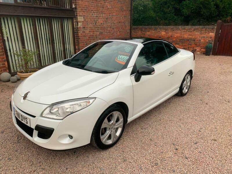 RENAULT MEGANE 1.9 DIESEL COUPE / CONVERTIBLE LOW MILES 2011 DYNAMIQUE TOM TOM in