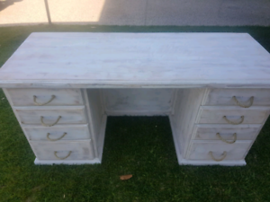 Whitewash Desk Desks Gumtree Australia Caloundra Area