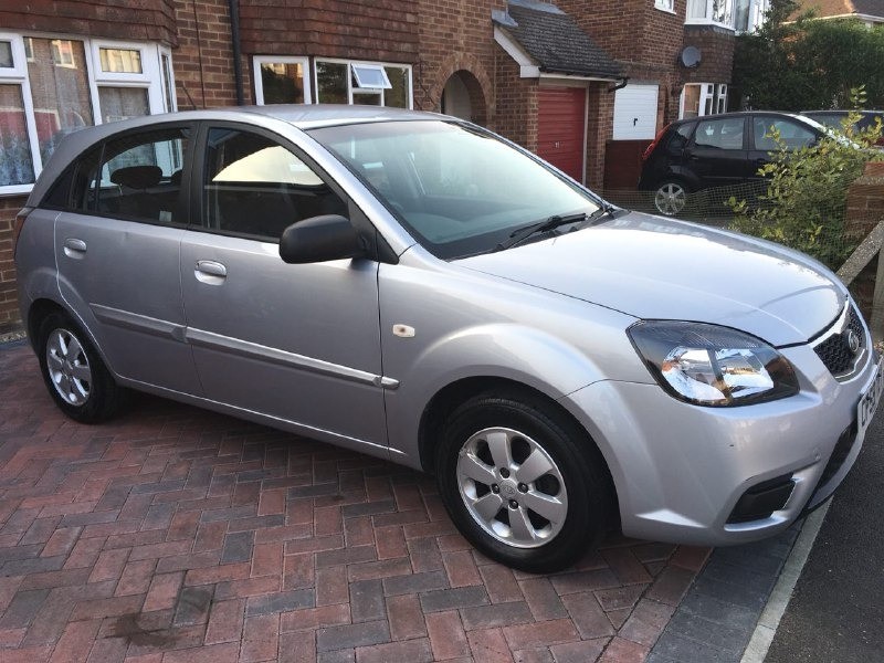 Kia rio 2 2010