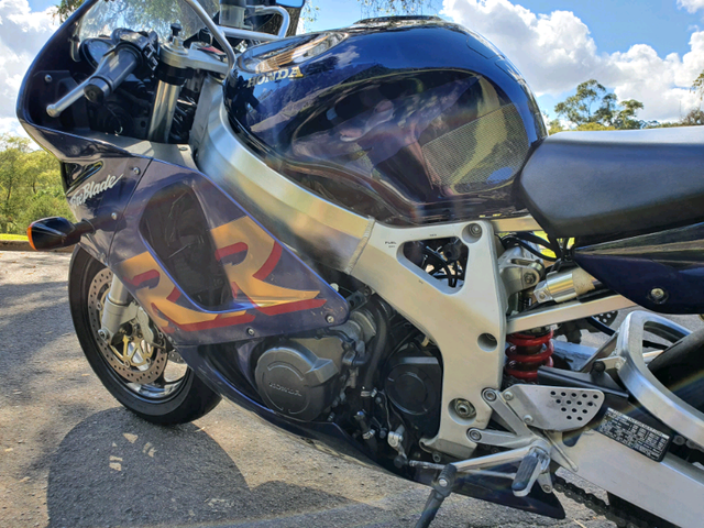 Honda cbr 919 fireblade