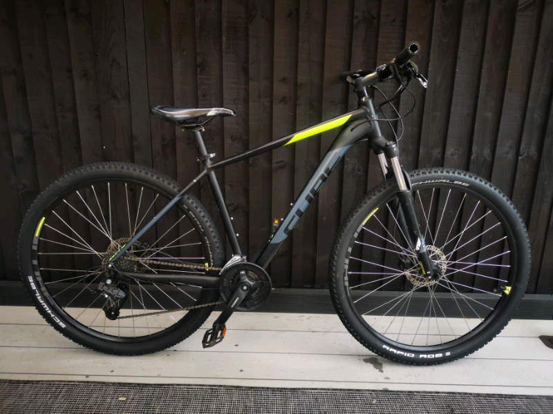 Cube Aim Pro 29er Mountain Bike / 19” frame / 18speed / Suspension