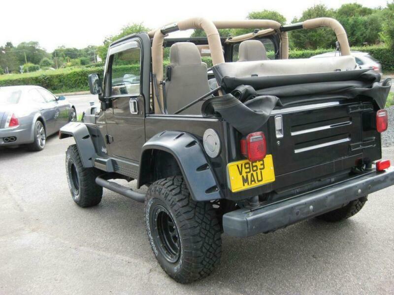 1999 Jeep Wrangler 4.0 Convertible Semi Auto Convertible Petrol