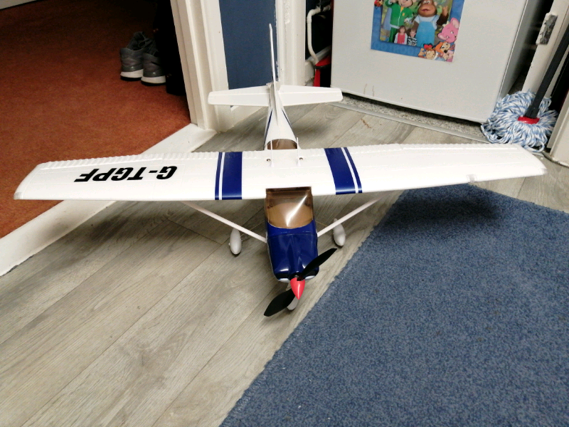 Rc plane cessna 182 skylane electric in Newport Gumtree