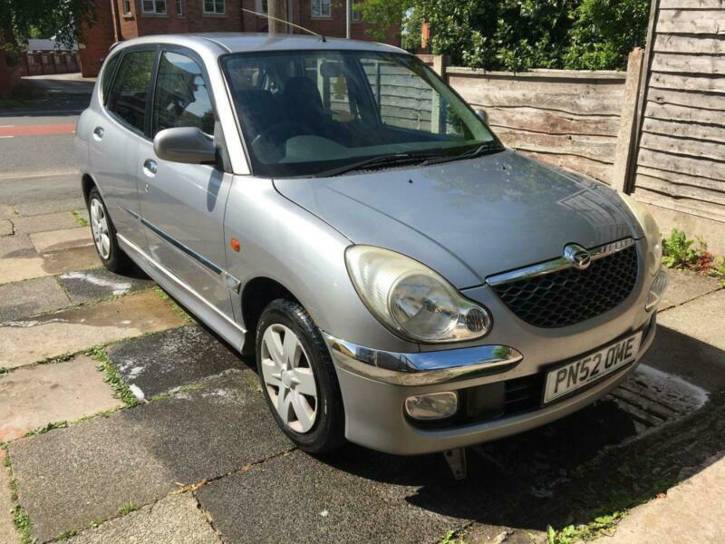 Daihatsu sirion 2002
